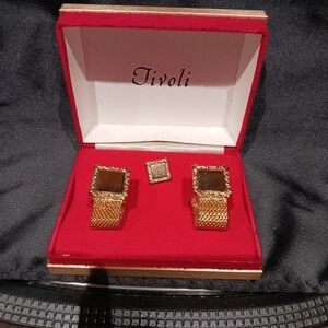 Vtg Tivoli Gold Tone Wrap Around Cufflinks w/Tie Pin In Original Box.